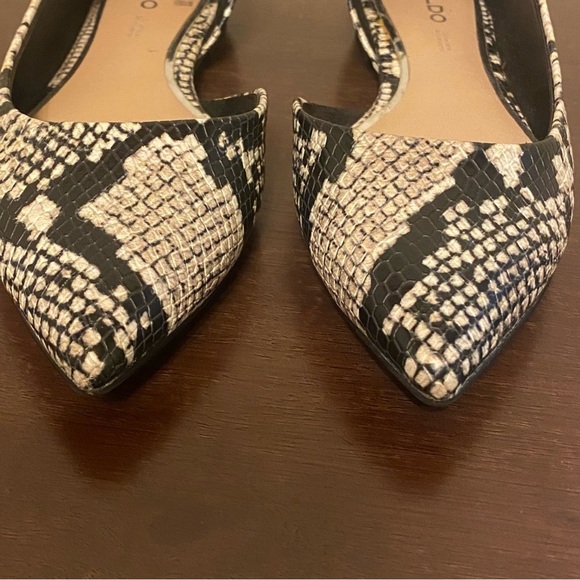 Aldo Snakeskin Flat Loafer Shoe Size 7 Pointy Toe Slip On Casual - Picture 4 of 10